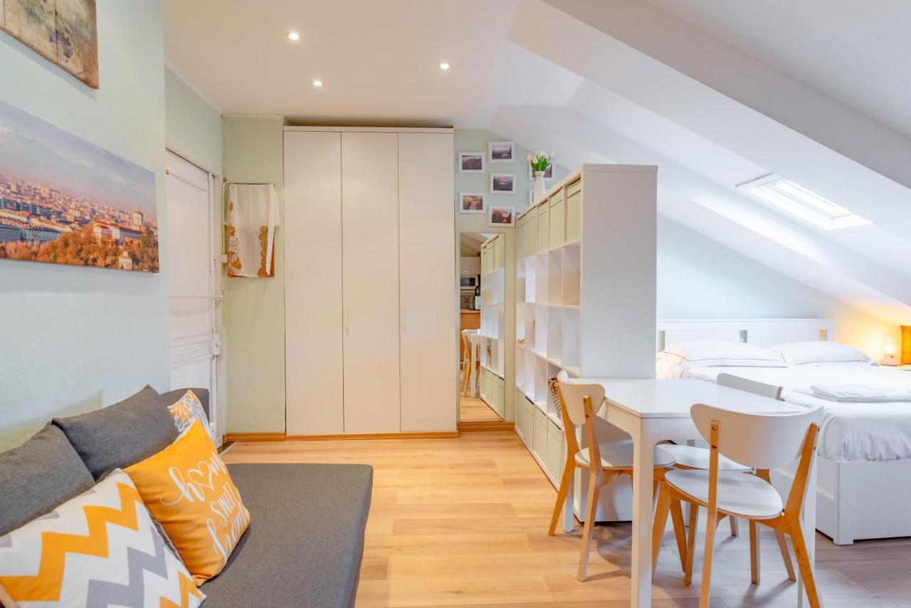 Nella Casa Del Pittore Turin Exteriör bild