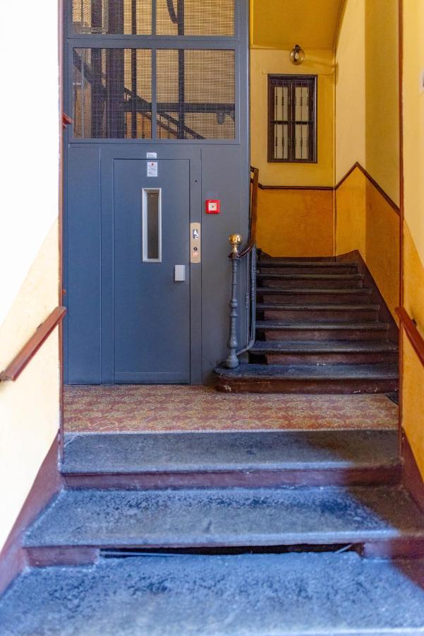 Nella Casa Del Pittore Turin Exteriör bild